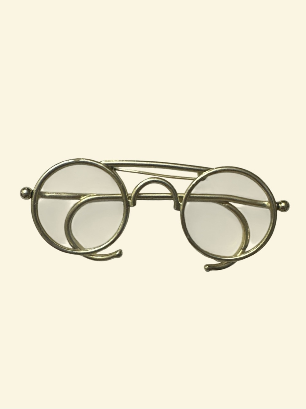 Vintage Round Flip-Up Spectacles  brooch in Brass Tone